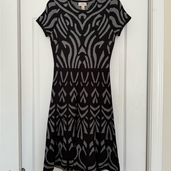 LOFT Black and Gray Patterned Midi Dress - Picture 1 of 2